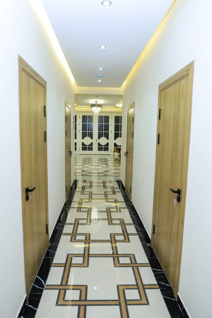 Отель Rich Land