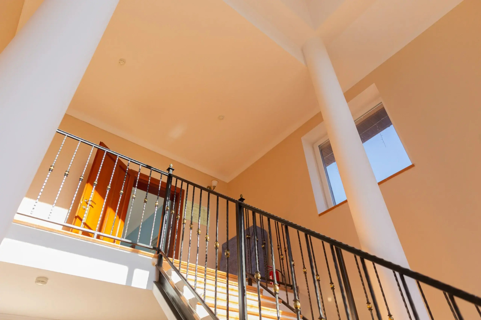 Отель Песок и Море