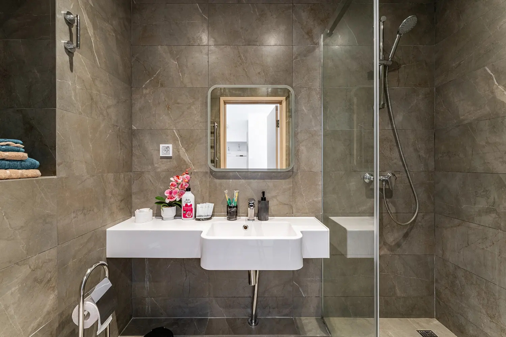 Апартаменты с личной террасой около острова мечты метро Технопарк