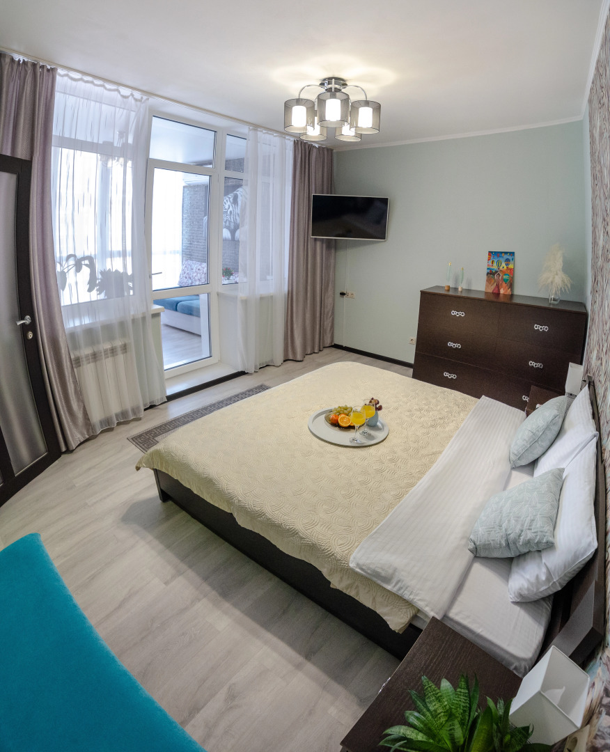 Апартаменты Красный Квадрат на Набережной