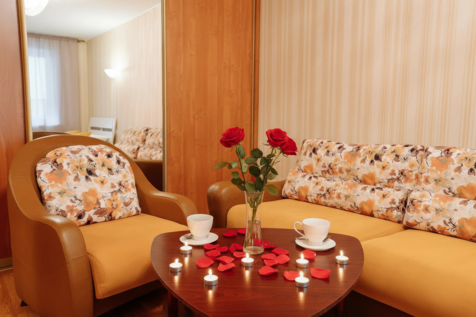 Апартаменты 9 ночей на Чкалова 48