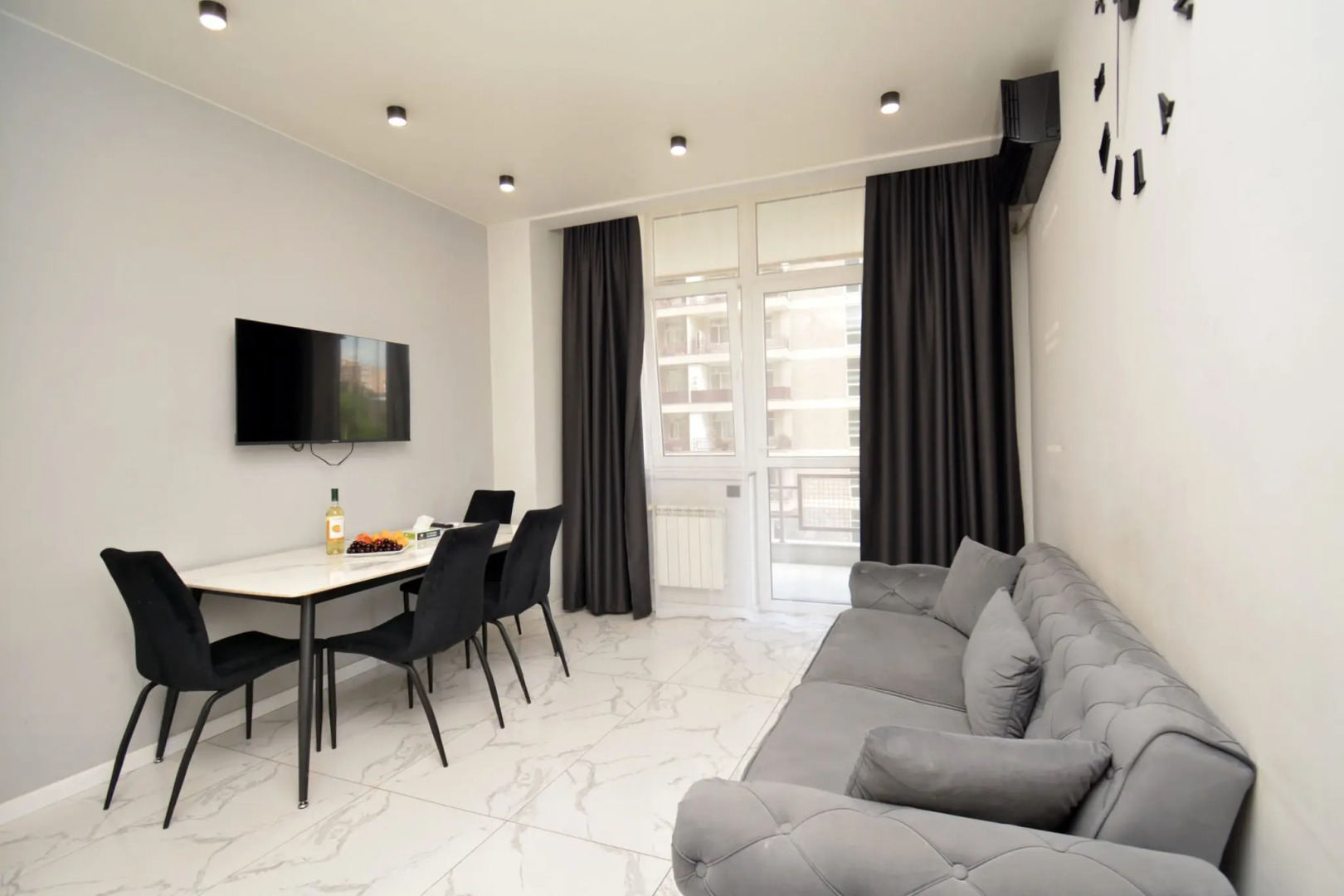 Квартира A&M White New Building