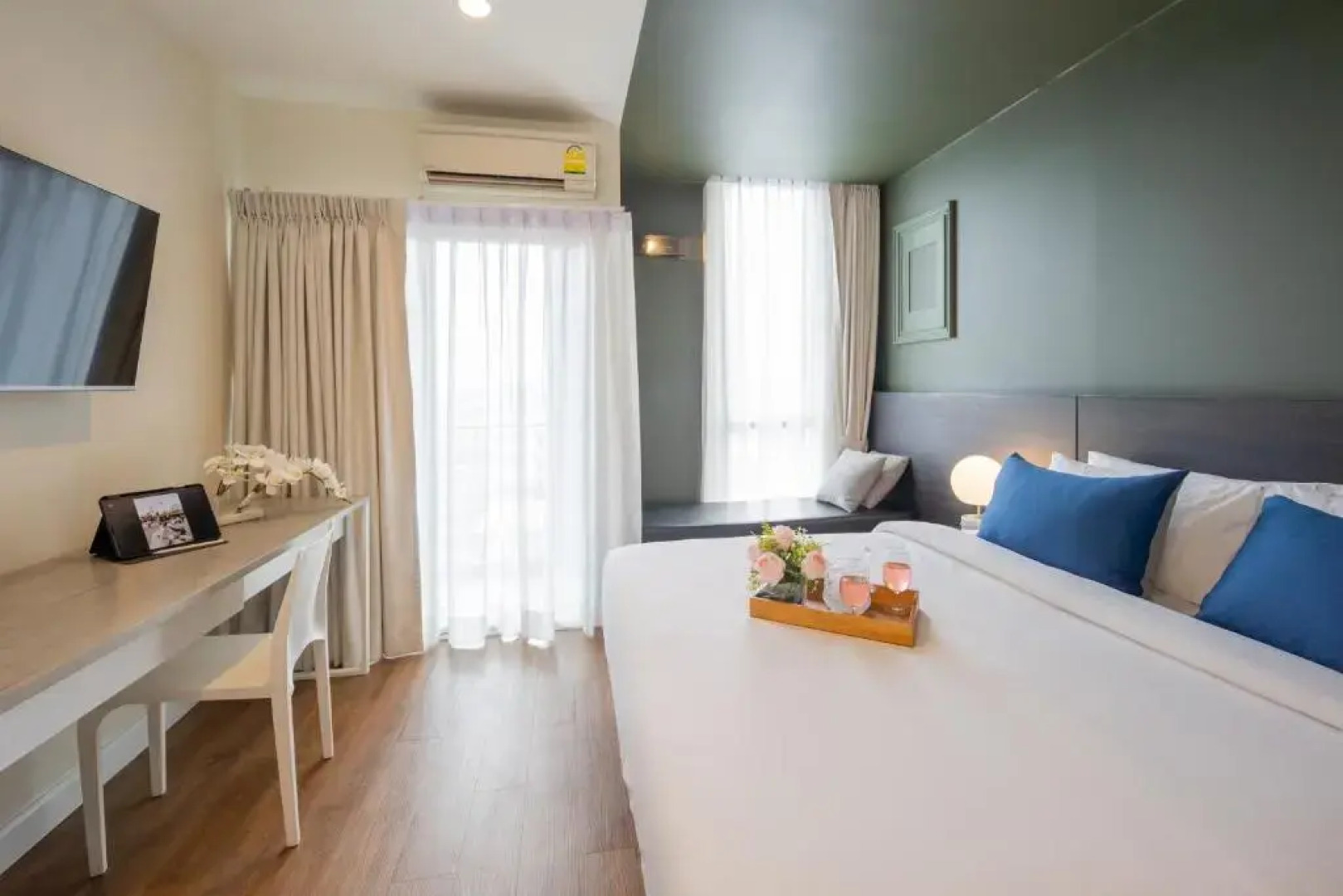 Отель Blue Hippo Hotel