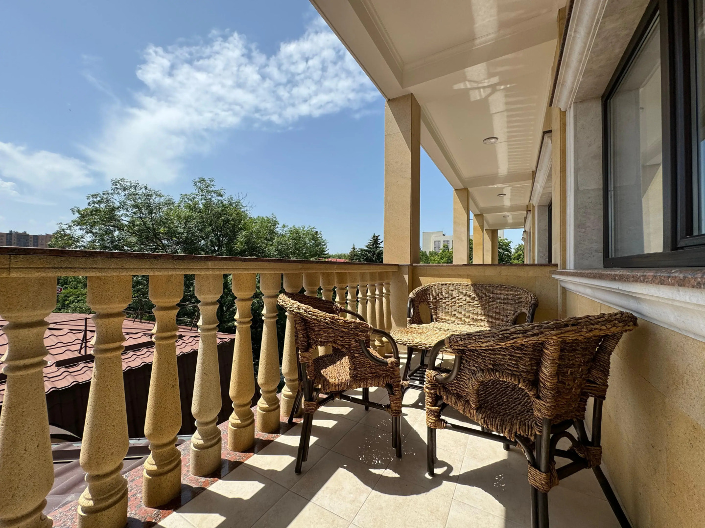 Отель Бугарь