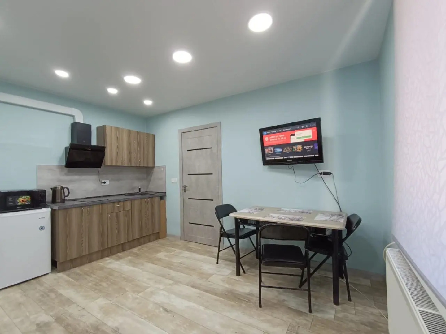 Квартира со своей отдельной огороженной зелёной территорией