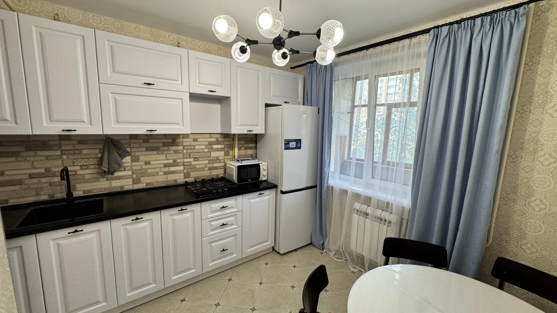 Квартира Двухкомнатная рядом с набережной