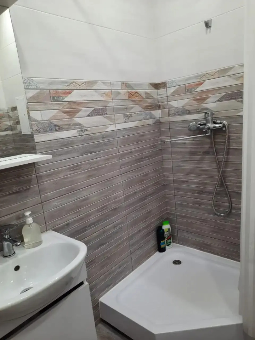 Апартаменты на Гамзатова 7 (447)