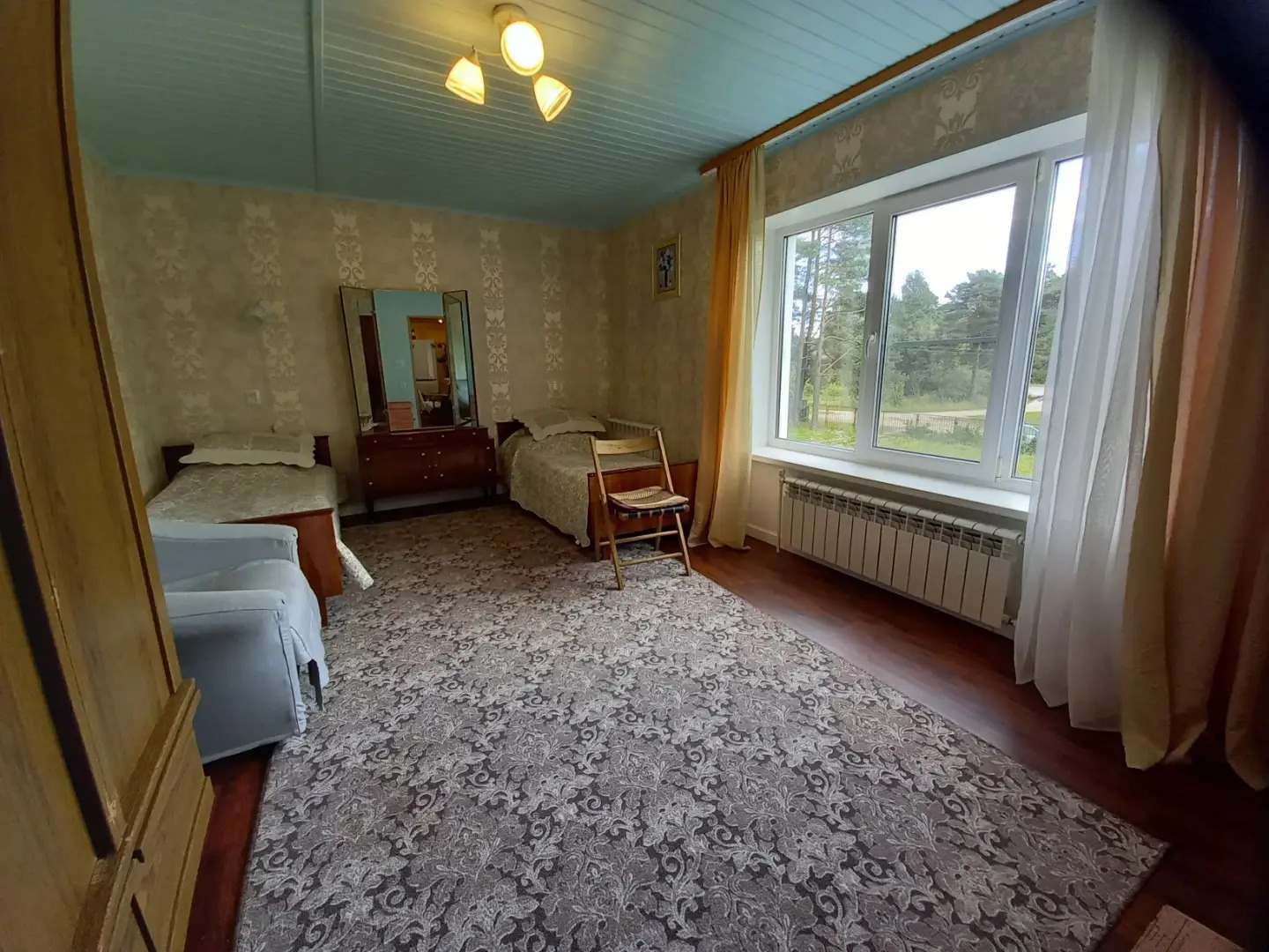 Дом у сосен