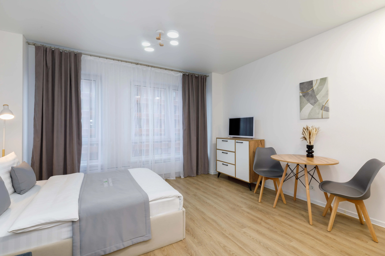 Квартира Inndays Aparments на Колом 4