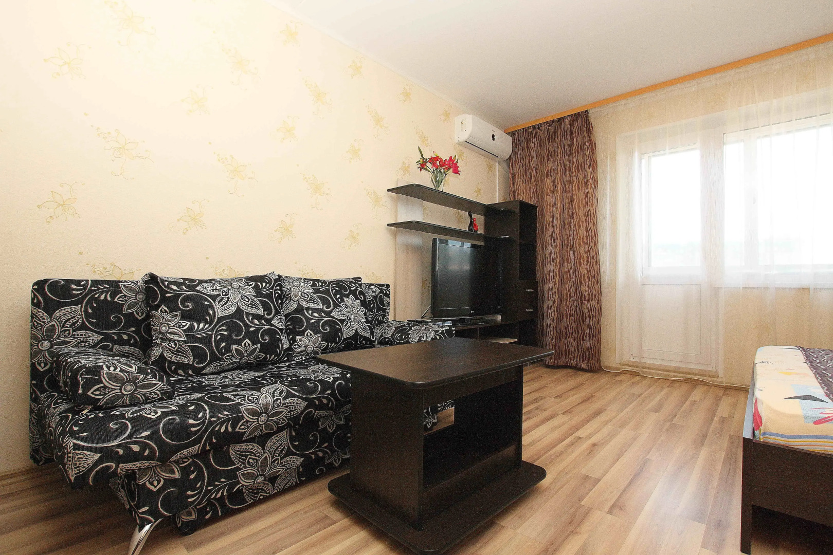 Альт Апартаменты люкс (054)