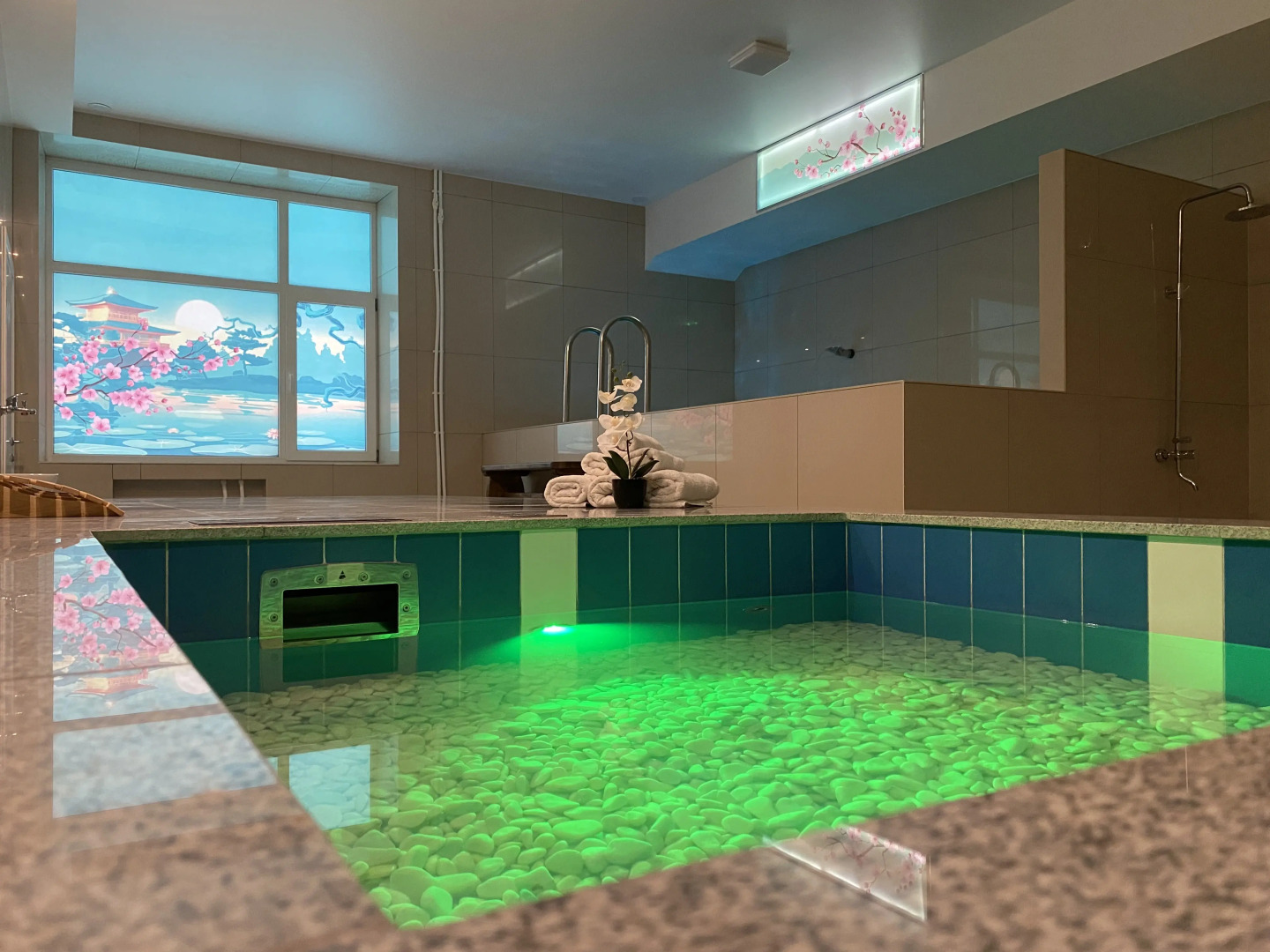 Отель Ист Ривер