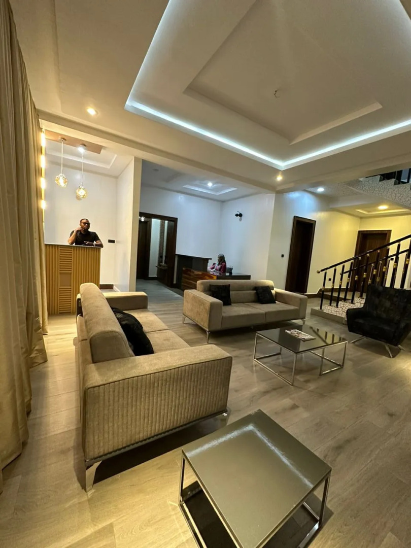 Отель De James Hotels and Suites