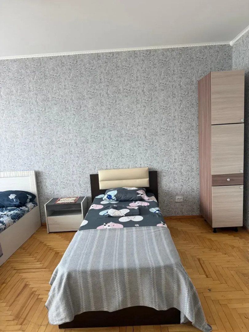 Квартира рядом с бассейном