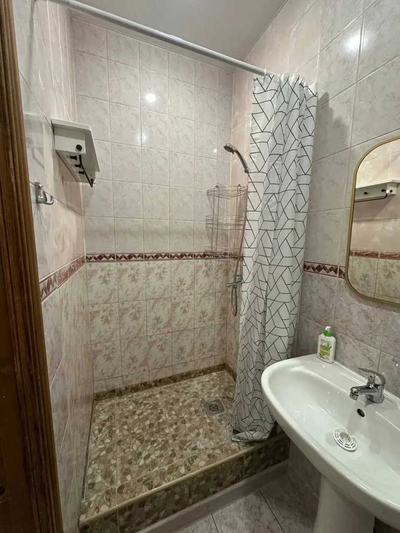 Квартира Просторная Трехкомнатная в центре