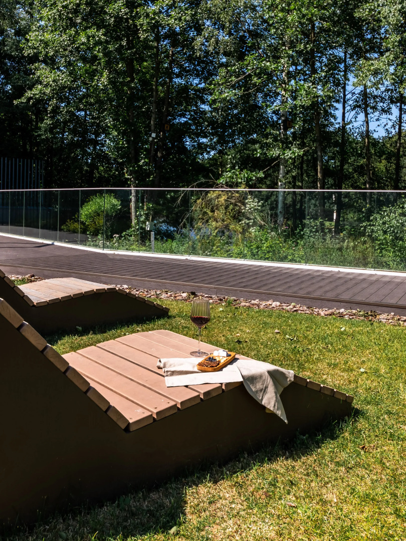 Апартаменты Aquamarine Resort в доме с бассейном в Сестрорецке