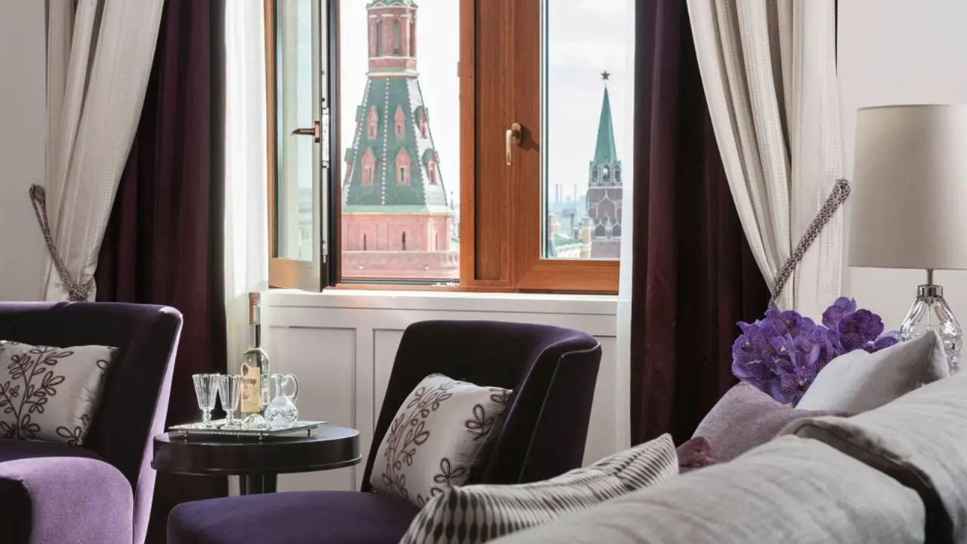 Гостиница Four Seasons Hotel Moscow