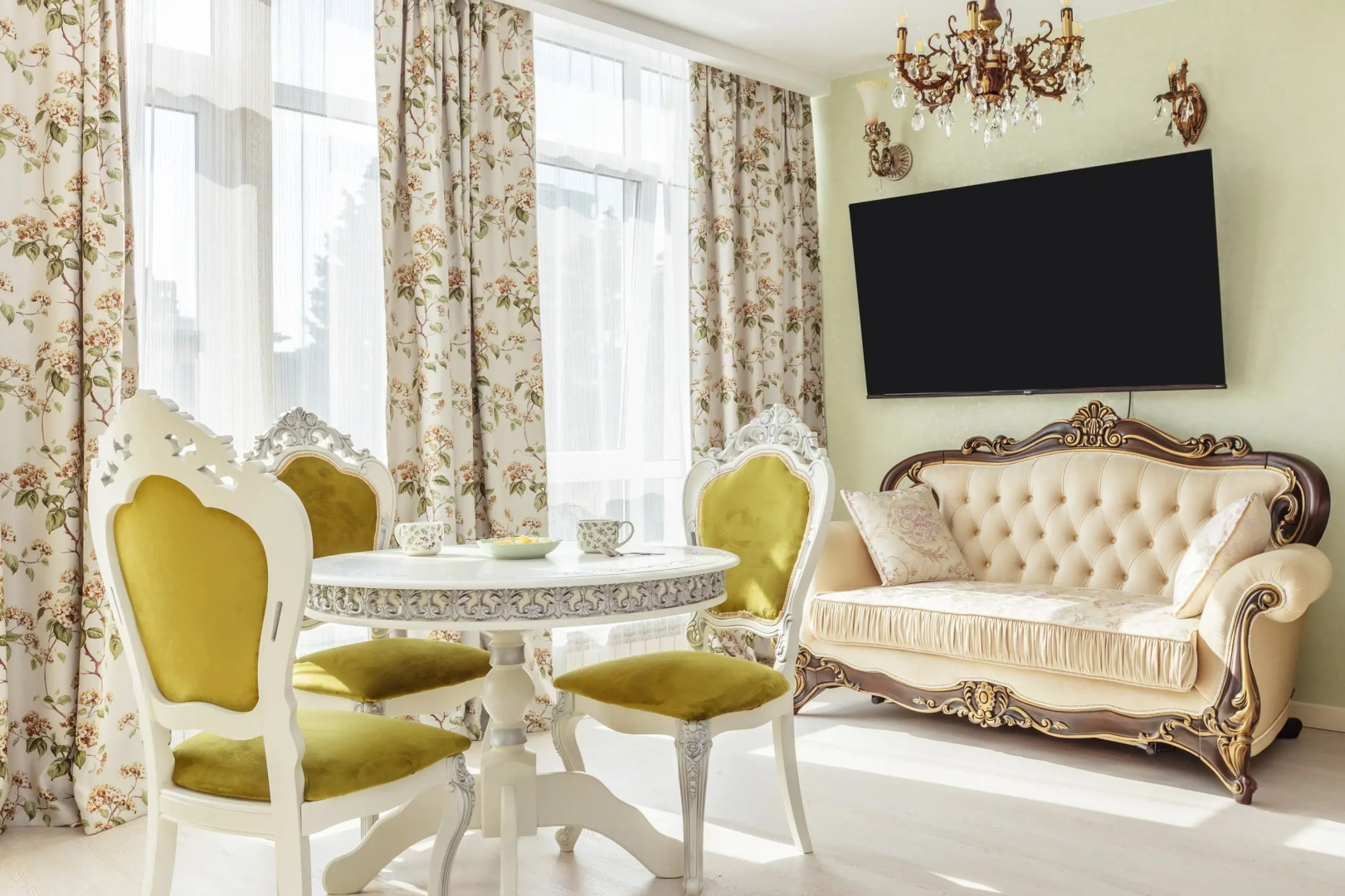 Апартаменты Новые в ЖК Москва для 5-6 гостей