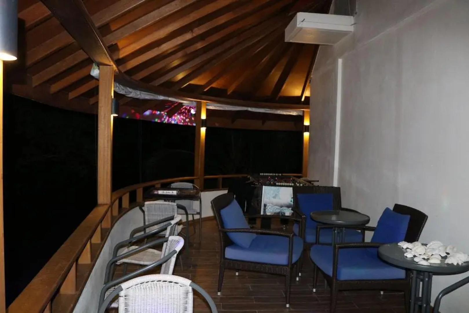 Гостевой дом Ocean Beach Inn - Maldives