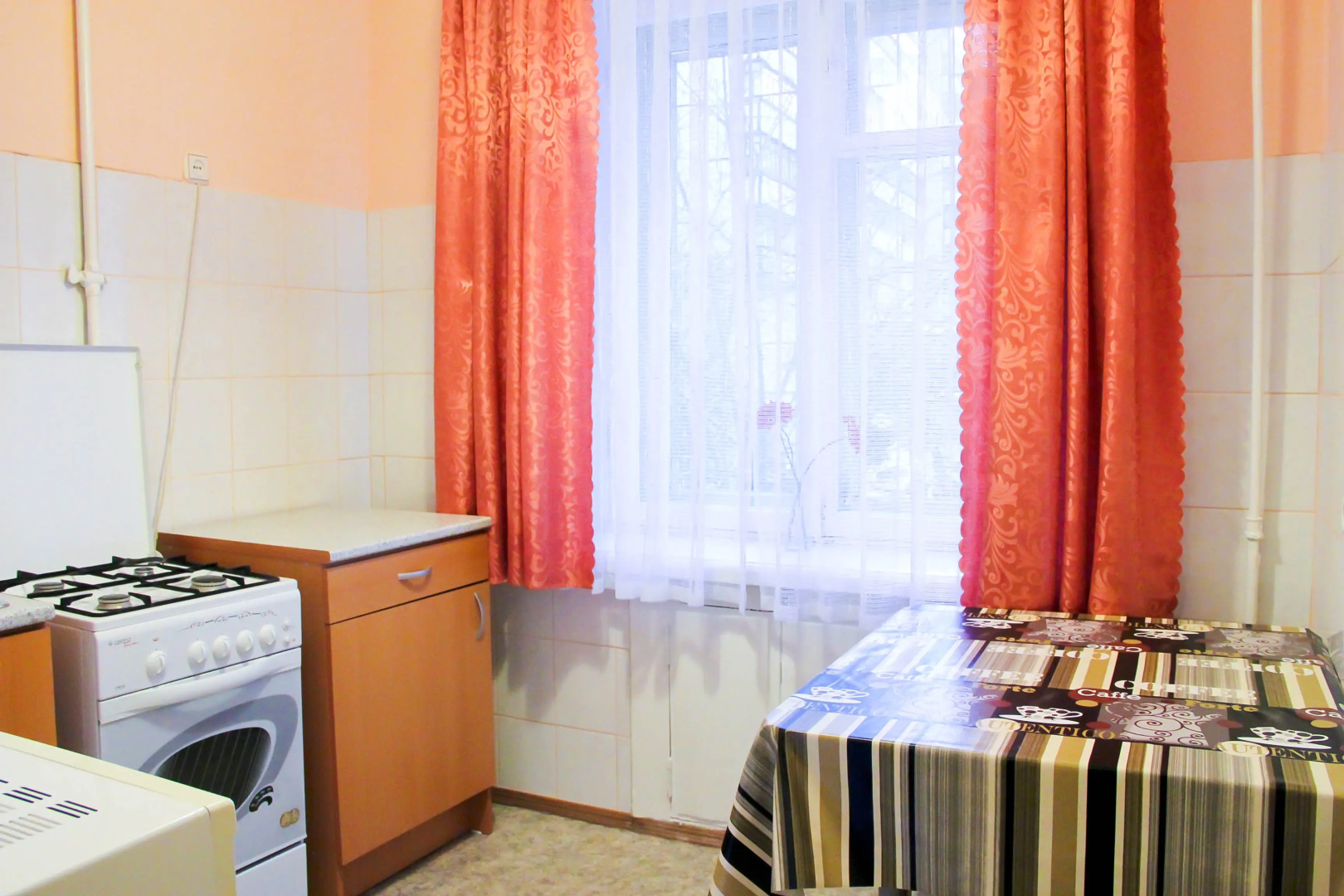 Апартаменты АЛЛиС-ХОЛЛ Сакко и Ванцетти 60