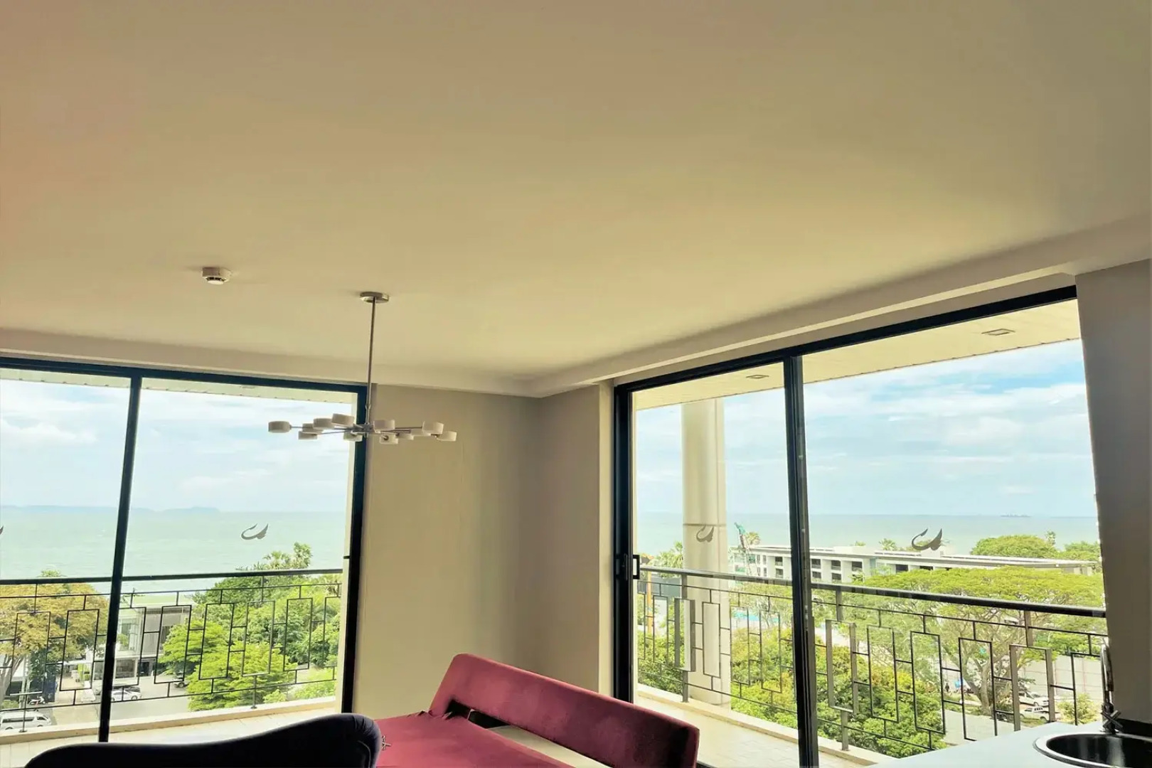 Отель Long Beach Garden Hotel & Pavilions