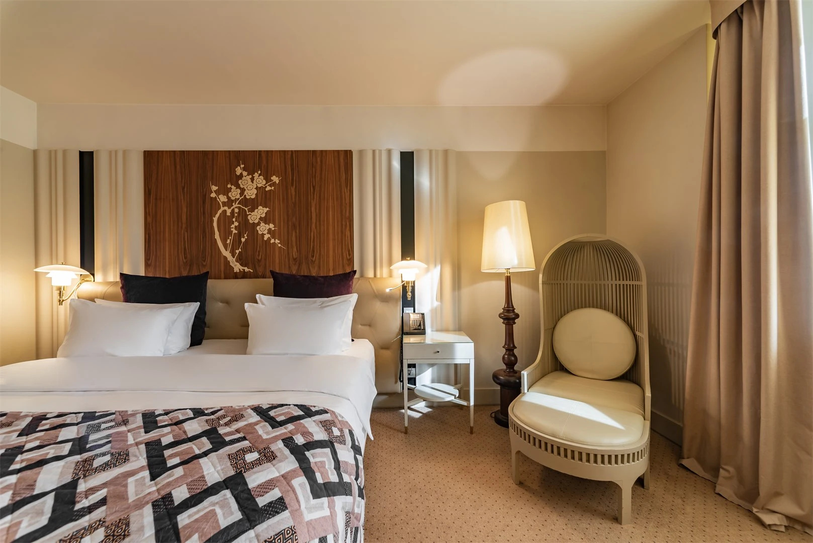 Crown Hotel St. Petersburg