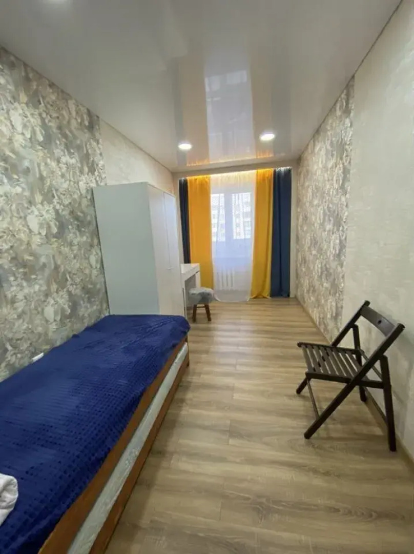 Квартира четырехкомнатная на Цюрупы, 84