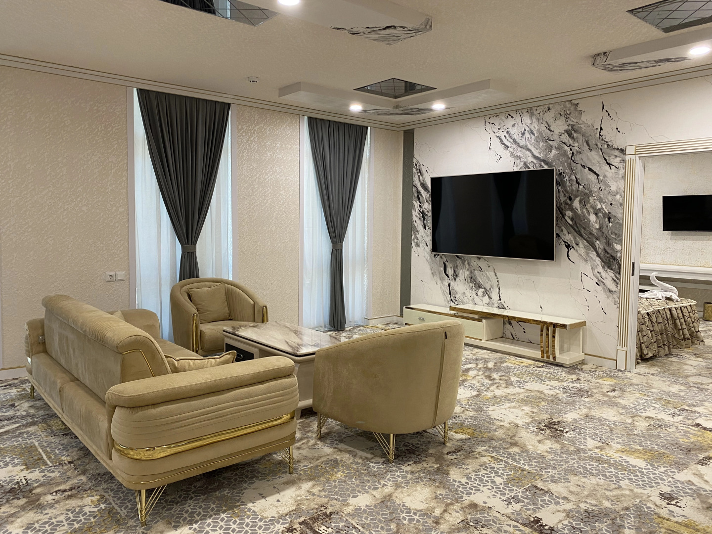 Отель Turon city plaza