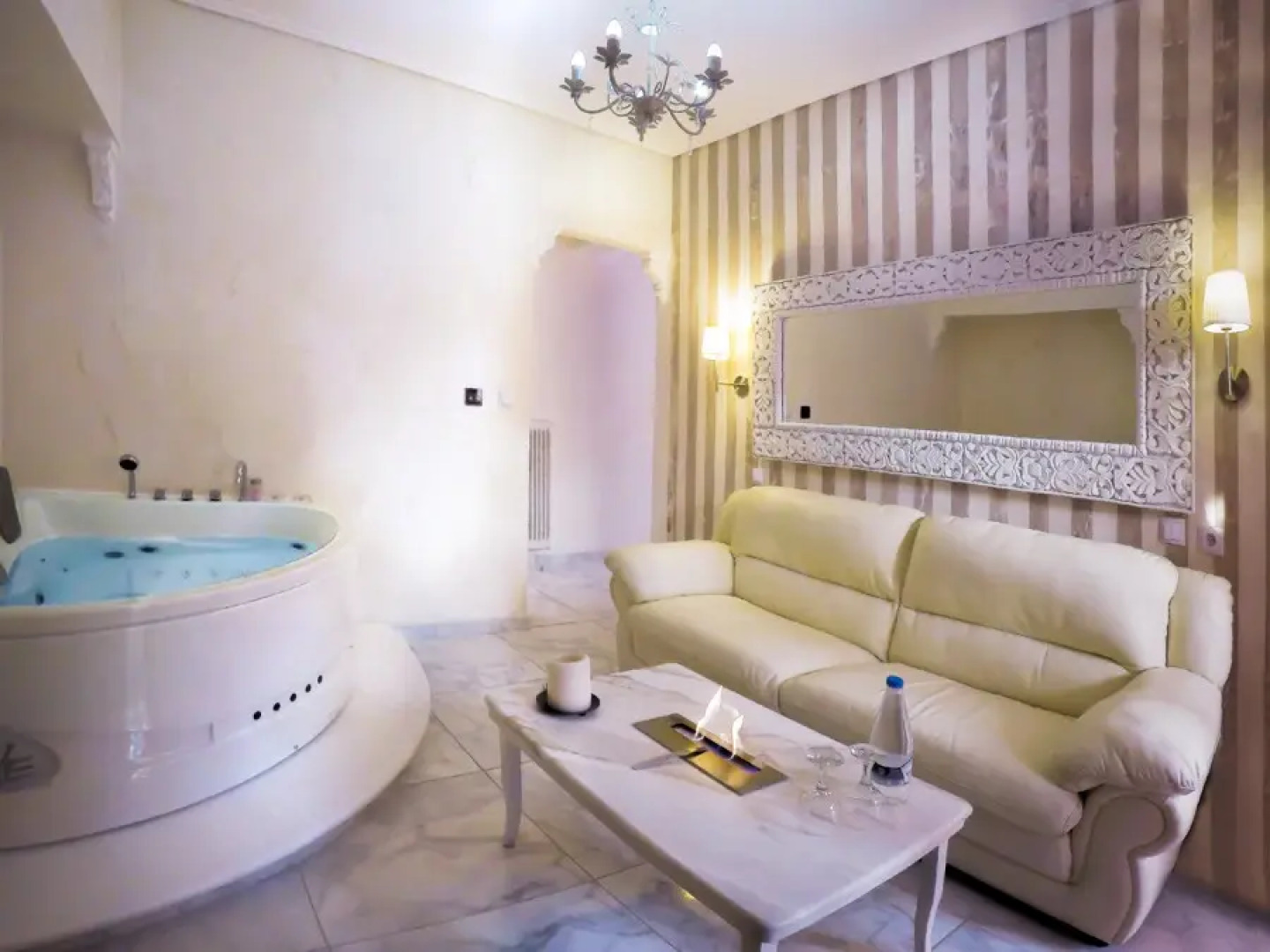 Отель Panorama Suites & Spa Adults Only