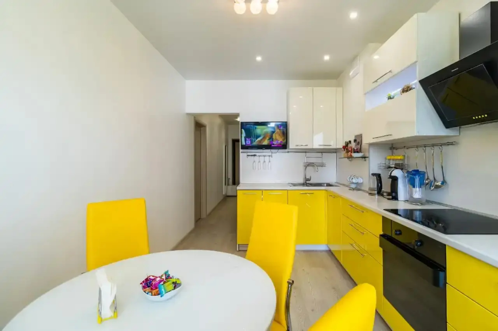 Апартаменты в Новом Доме Рядом с ЖД Вокзалом с евро ремонтом бонус кофемашина