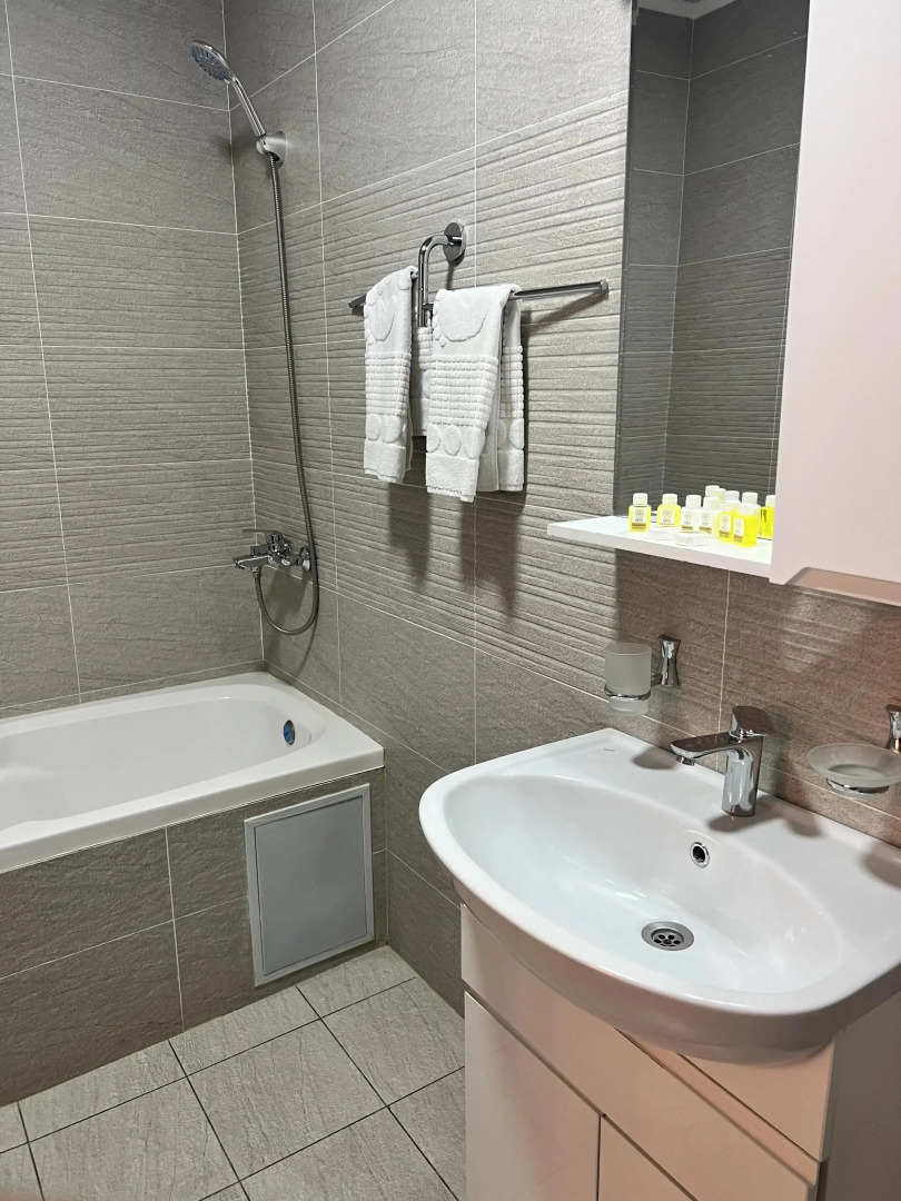 Отель Orzu Tur Grand