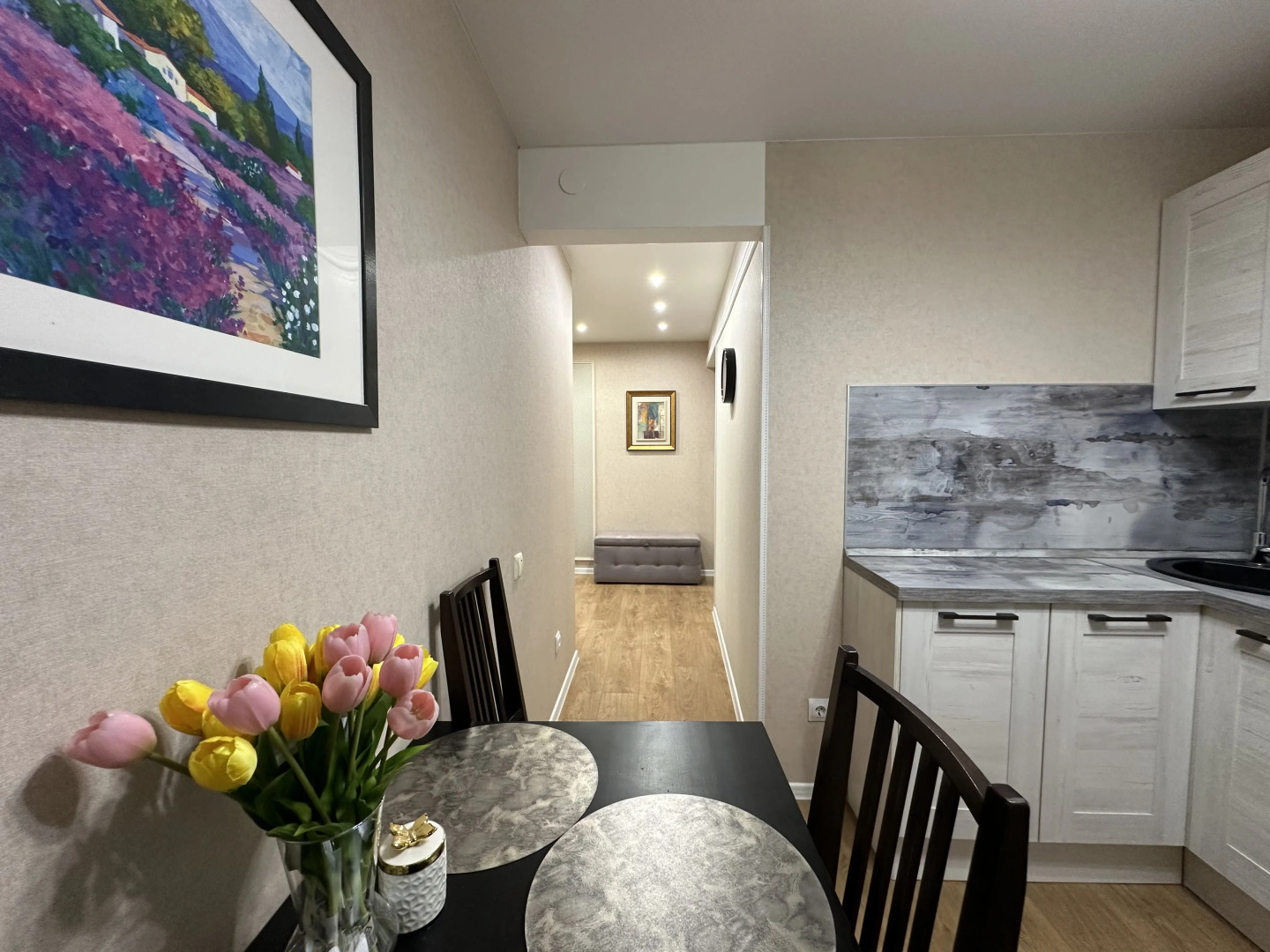 Апартаменты двухкомнатные у Кремля