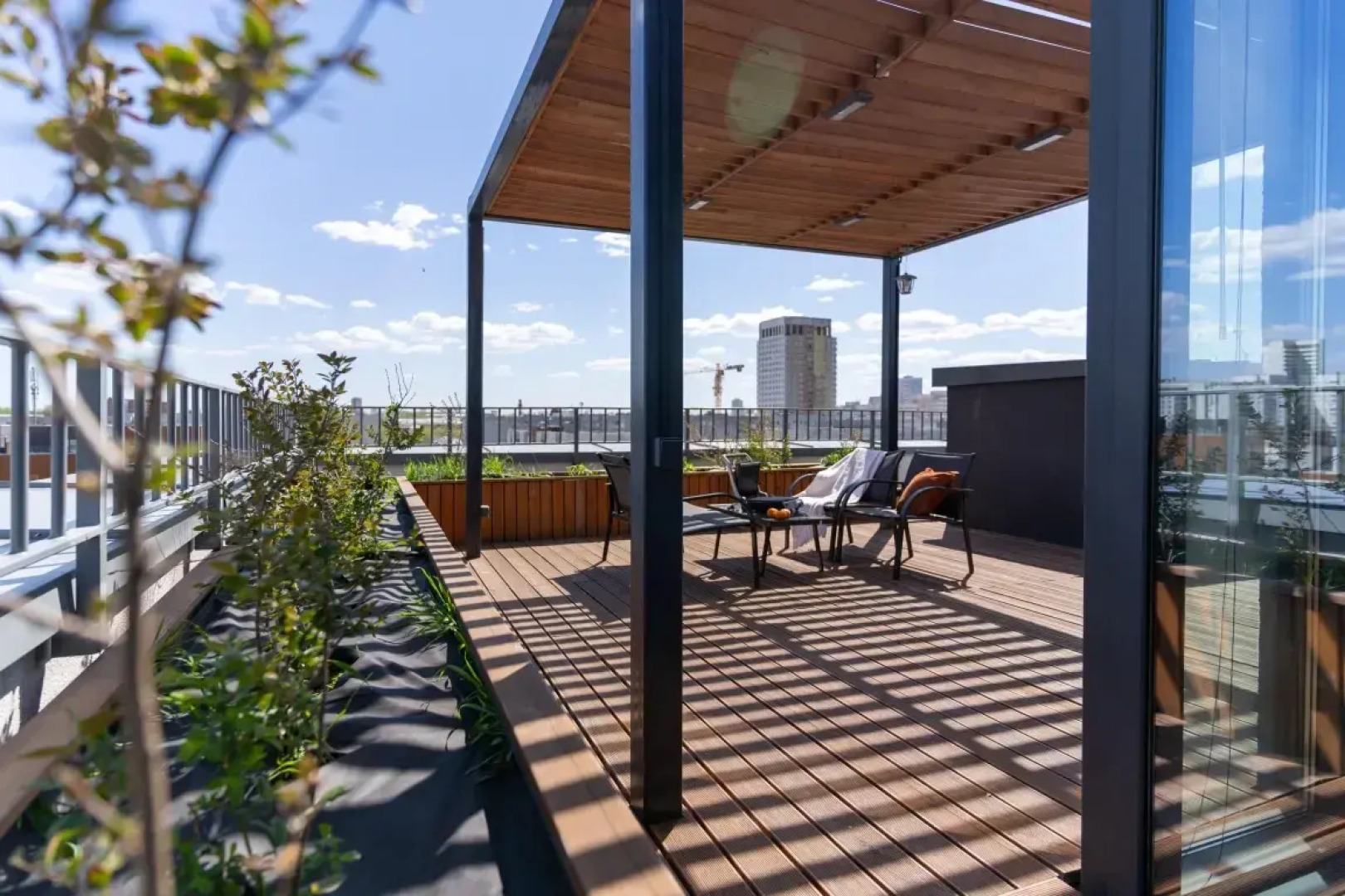 Двухэтажные Апартаменты с открытой террасой на Стачек 62