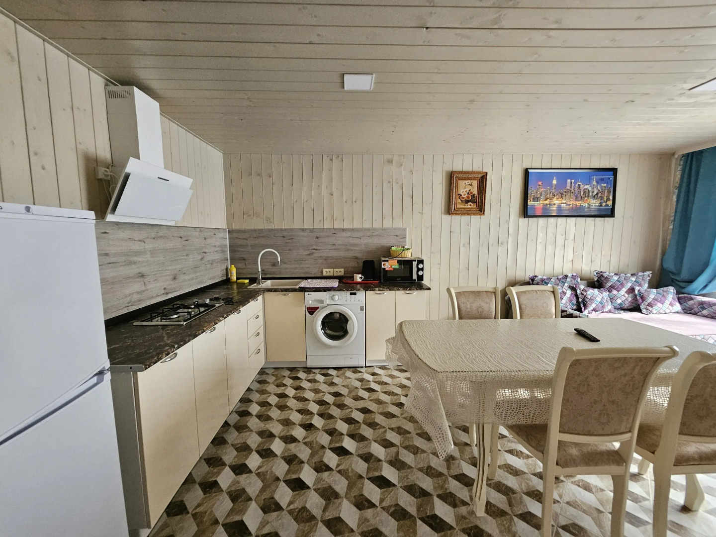 Гостевой дом С.Знаменское - пляж Беляус