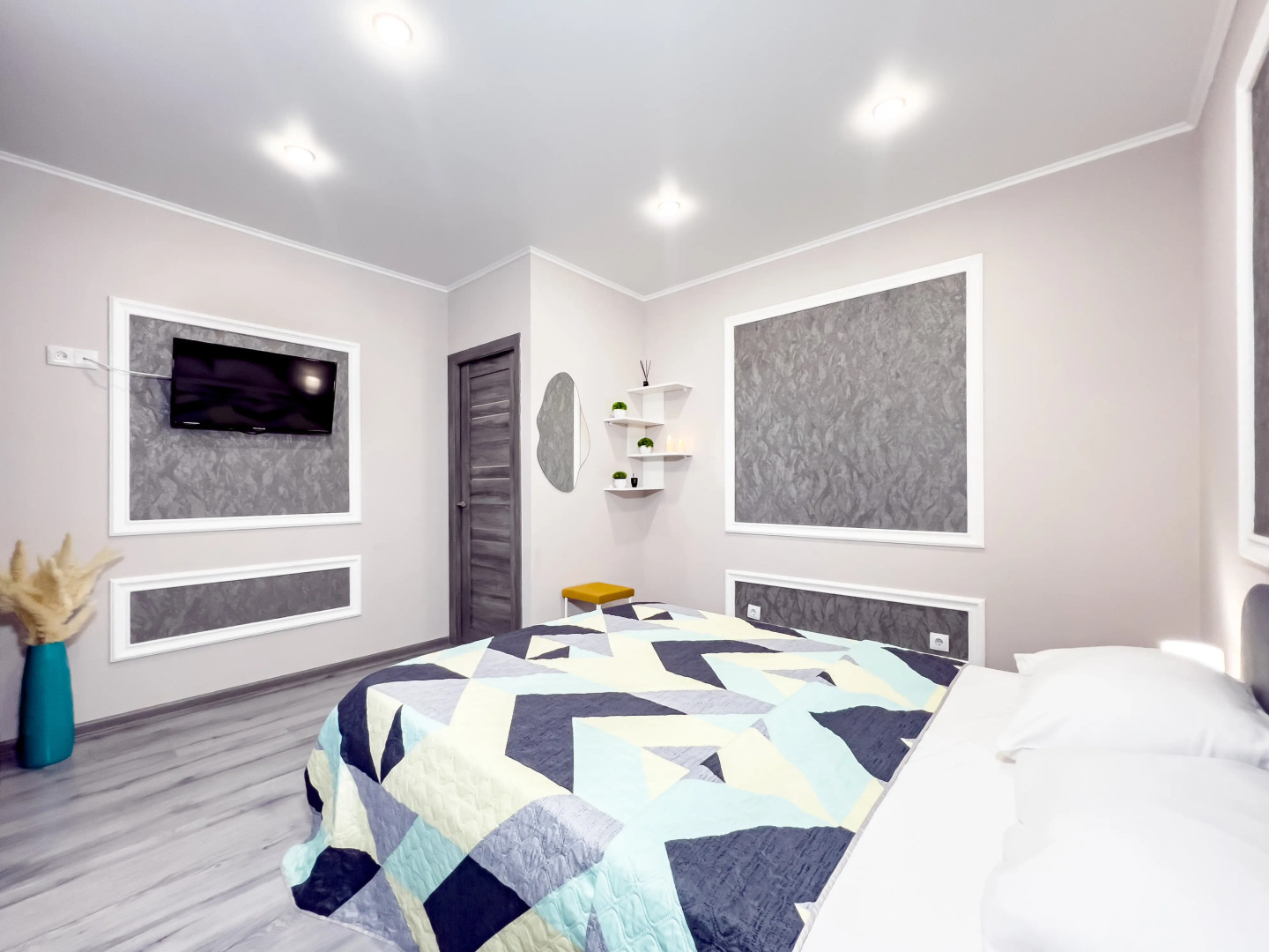 Апартаменты еЖИВИка Автомобилистов 13