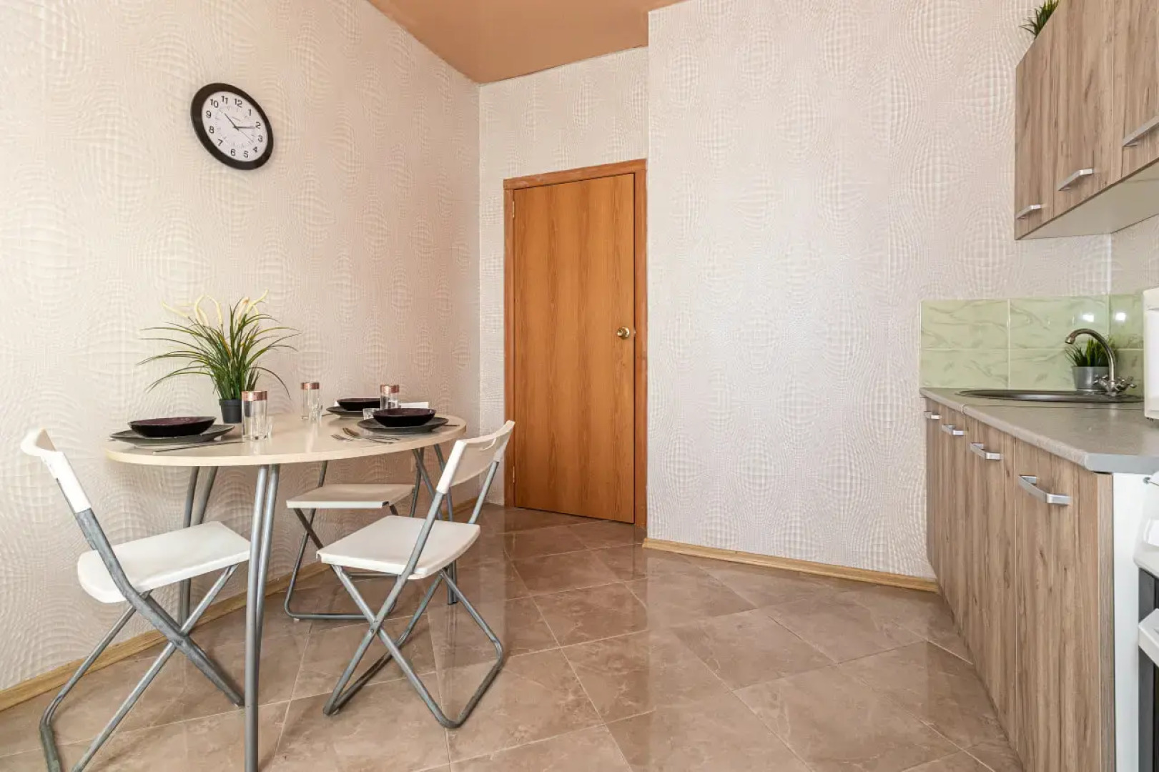 Апартаменты Уютная Квартира с Новым Ремонтом