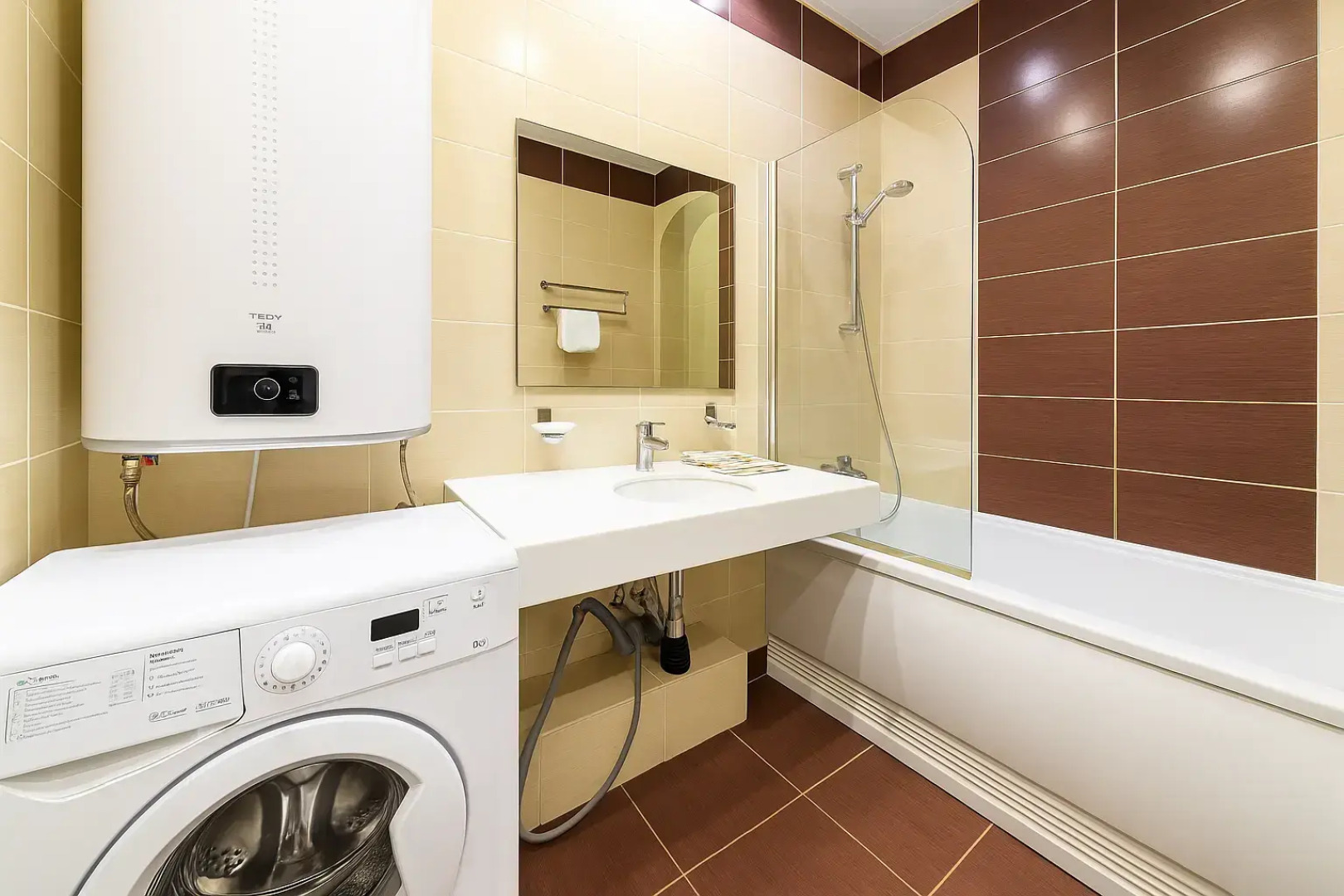 Квартира просторная для 6х гостей с кроваткой и пеленальным столиком для детей и кухонной зоной