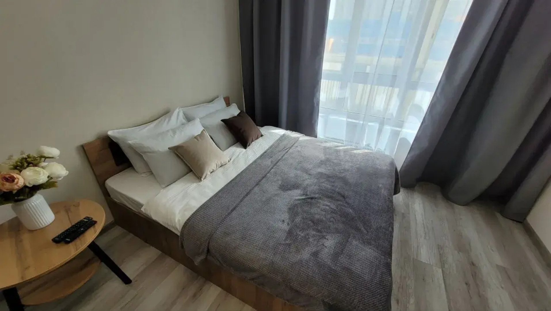 Однокомнатная квартира  СИБИРЬ HOUSE    Ледовый дворец