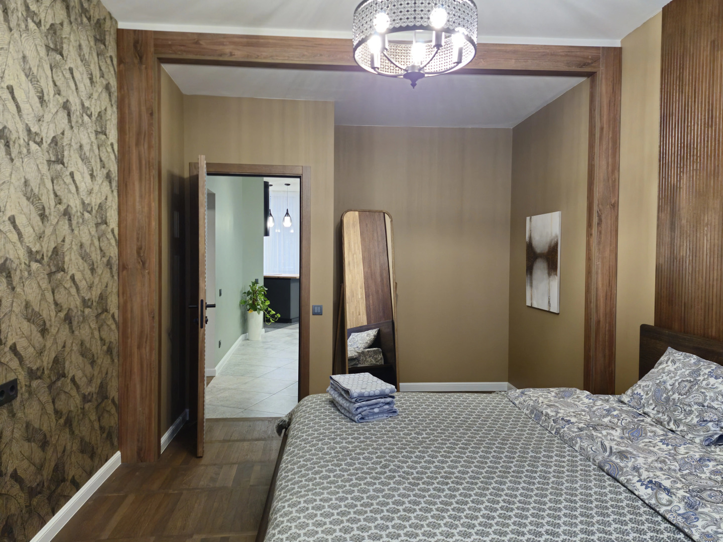 Апартаменты Люкс с Видом на Площадь Победы