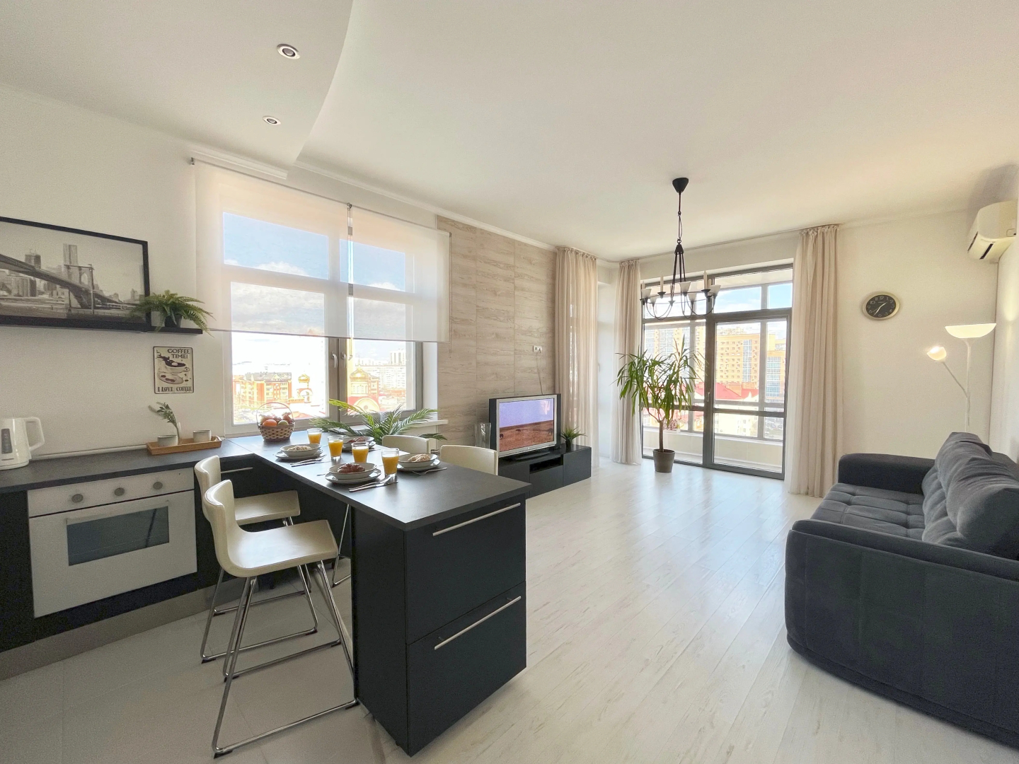 Апартаменты SUNVILLES Светлая 3 Комнатная Квартира  в ЖК Берег