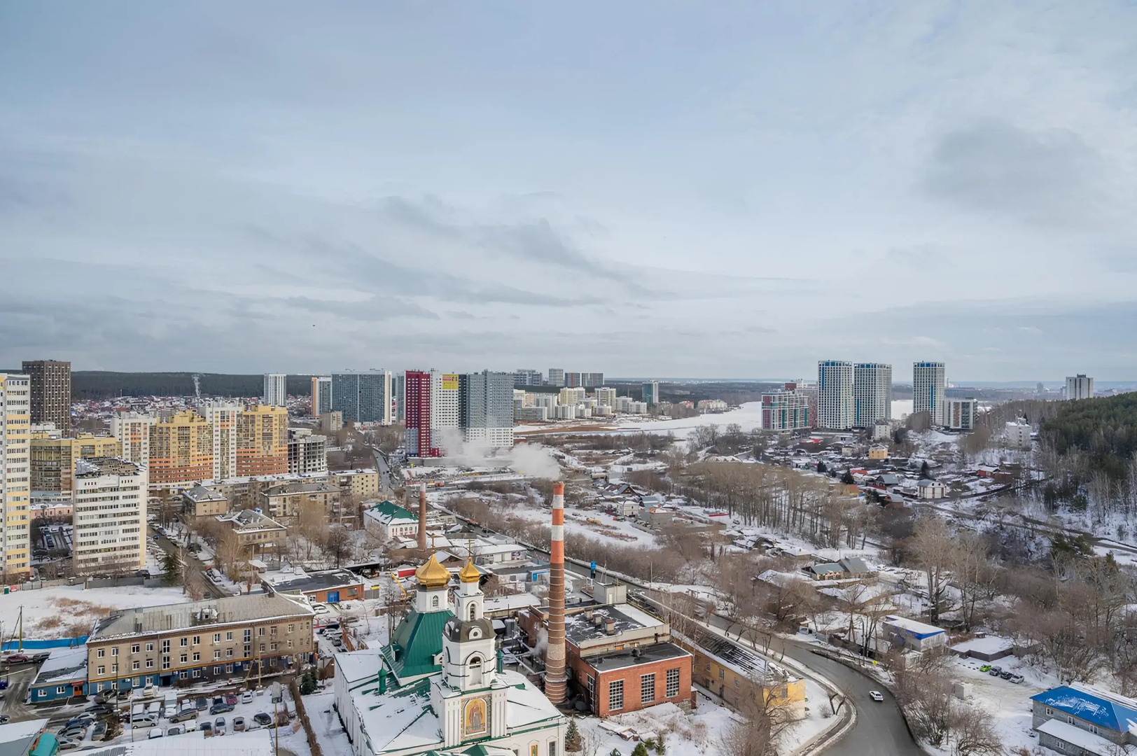 Квартира с видом на гору Уктус на 20 этаже