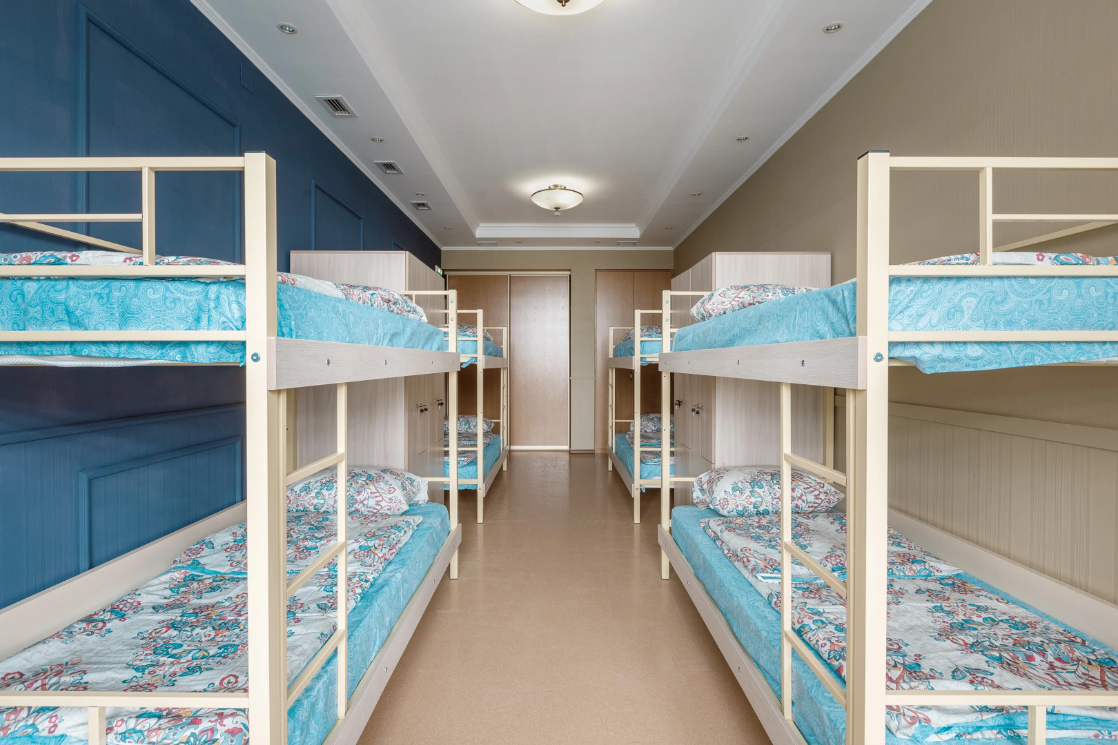 Хостел История