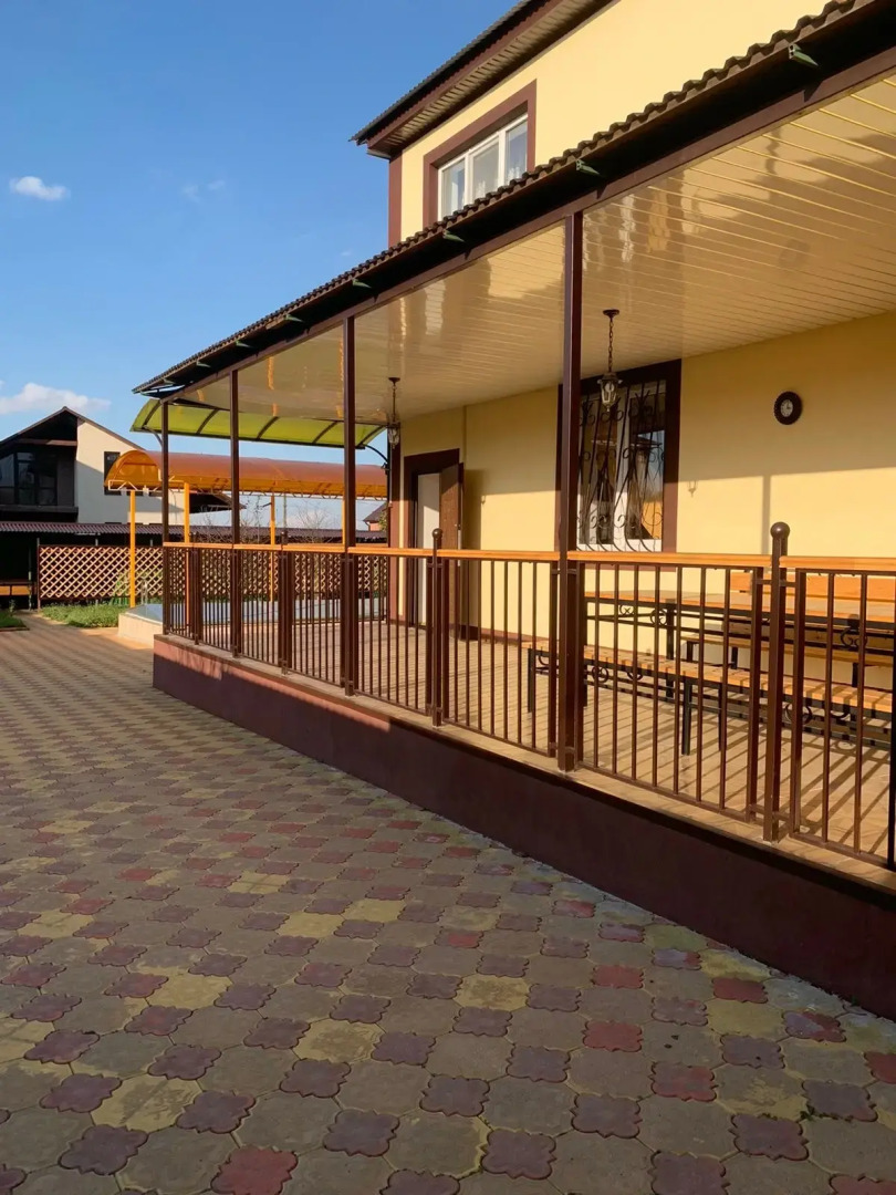 Частный Дом Двухэтажный с Бассейном