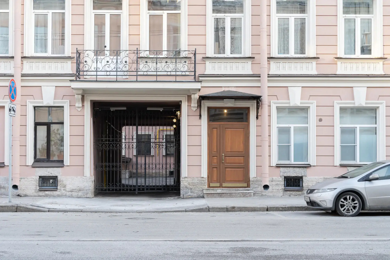 Квартира Cтудия 4 на Бронницкой