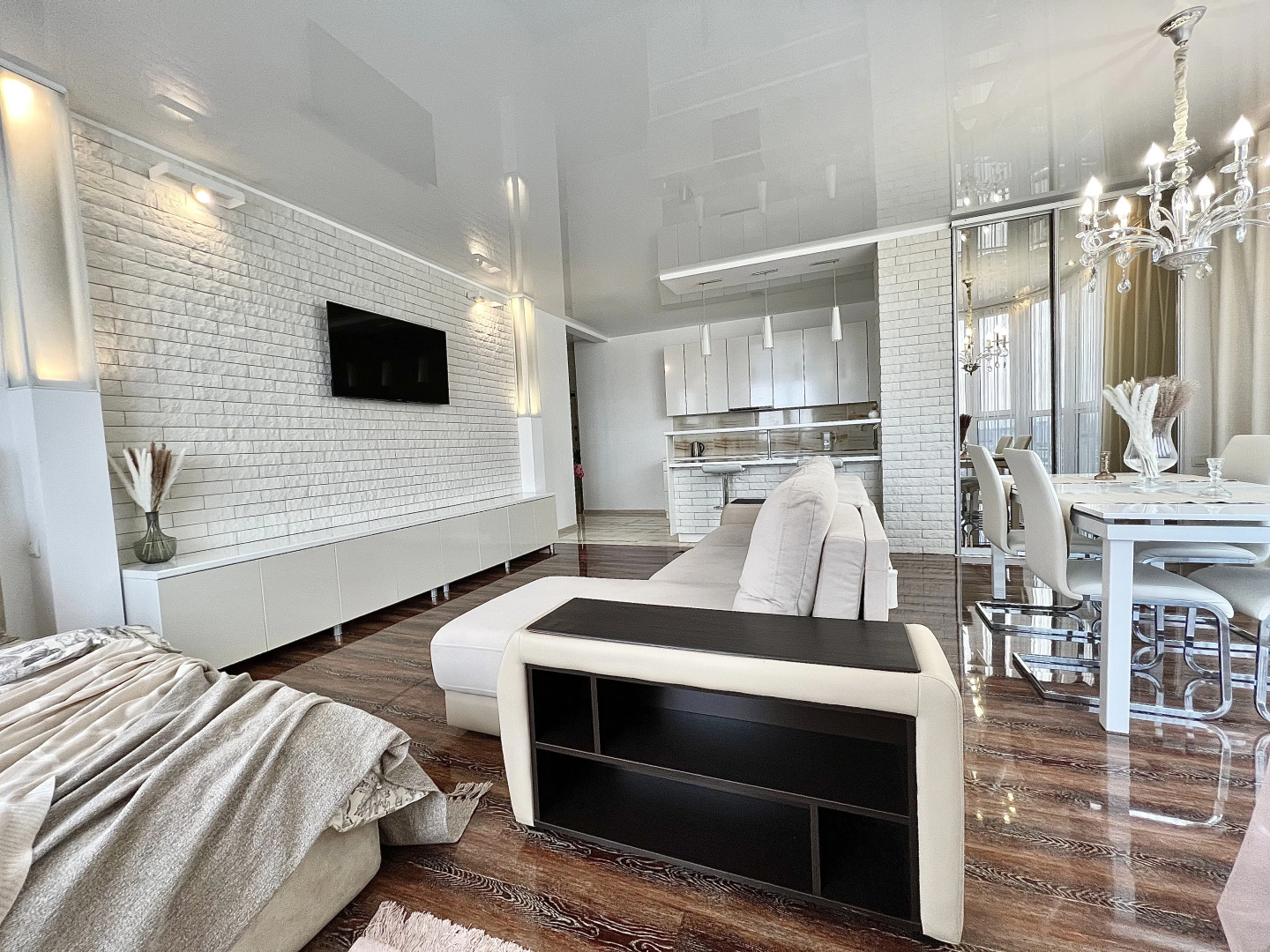 Апартаменты Дизайн студия у ТЦ Армада