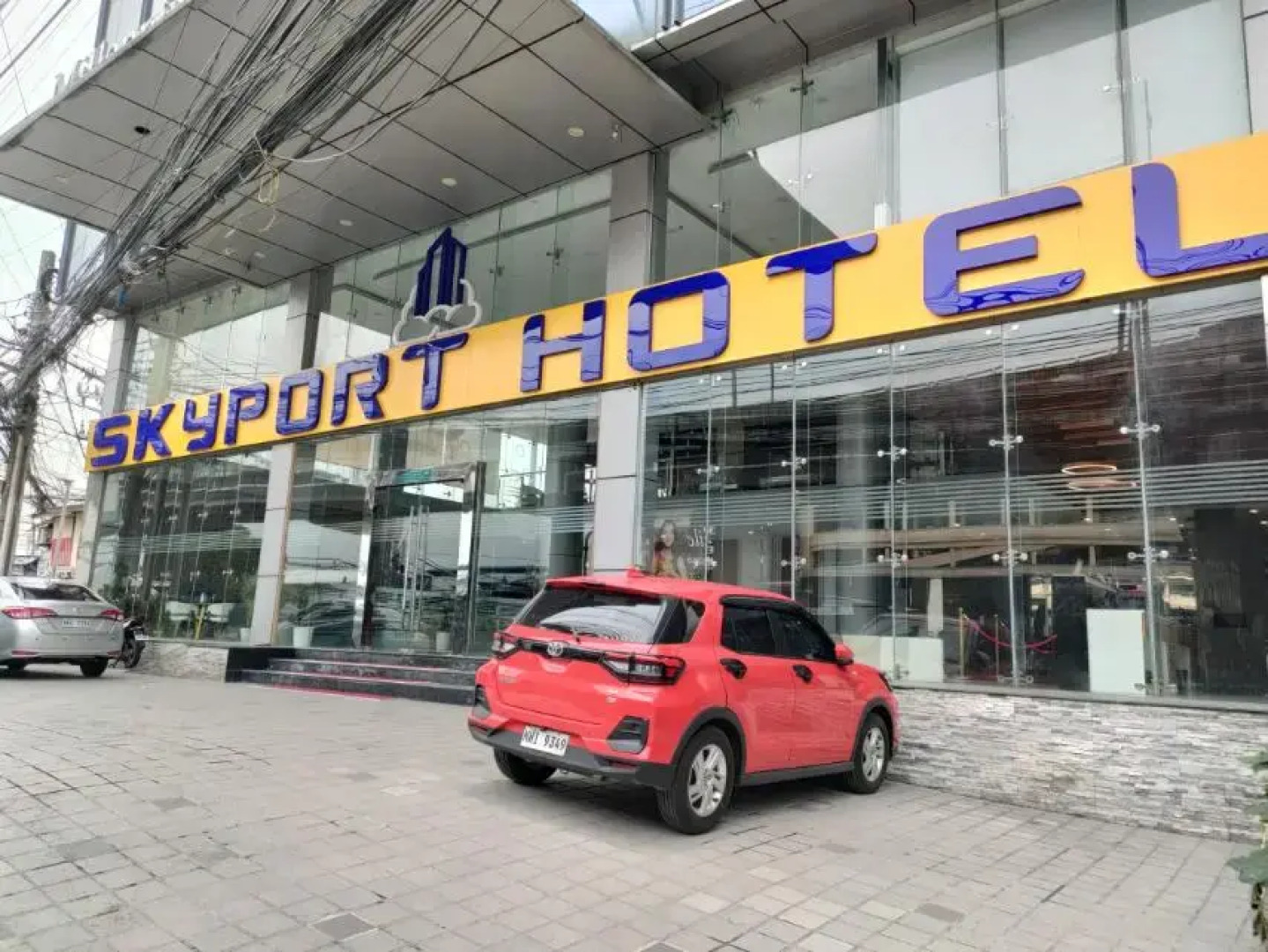 Отель Skyport