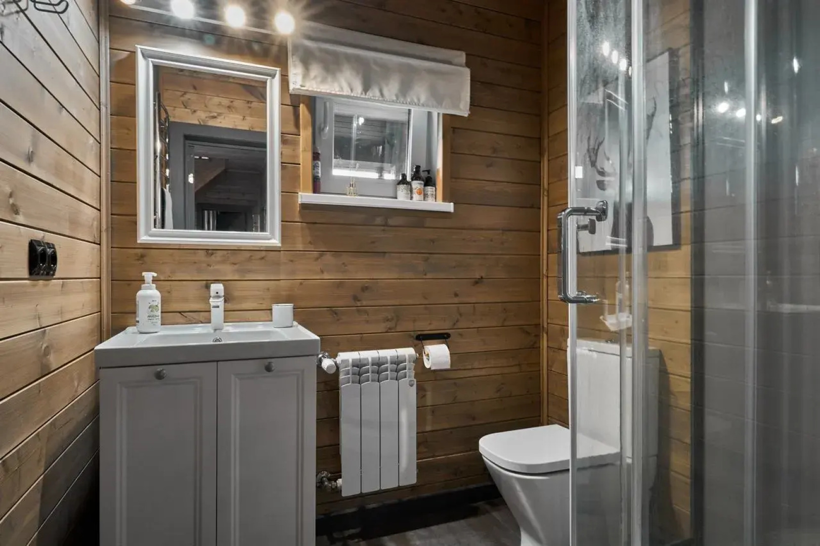 Частный дом с баней