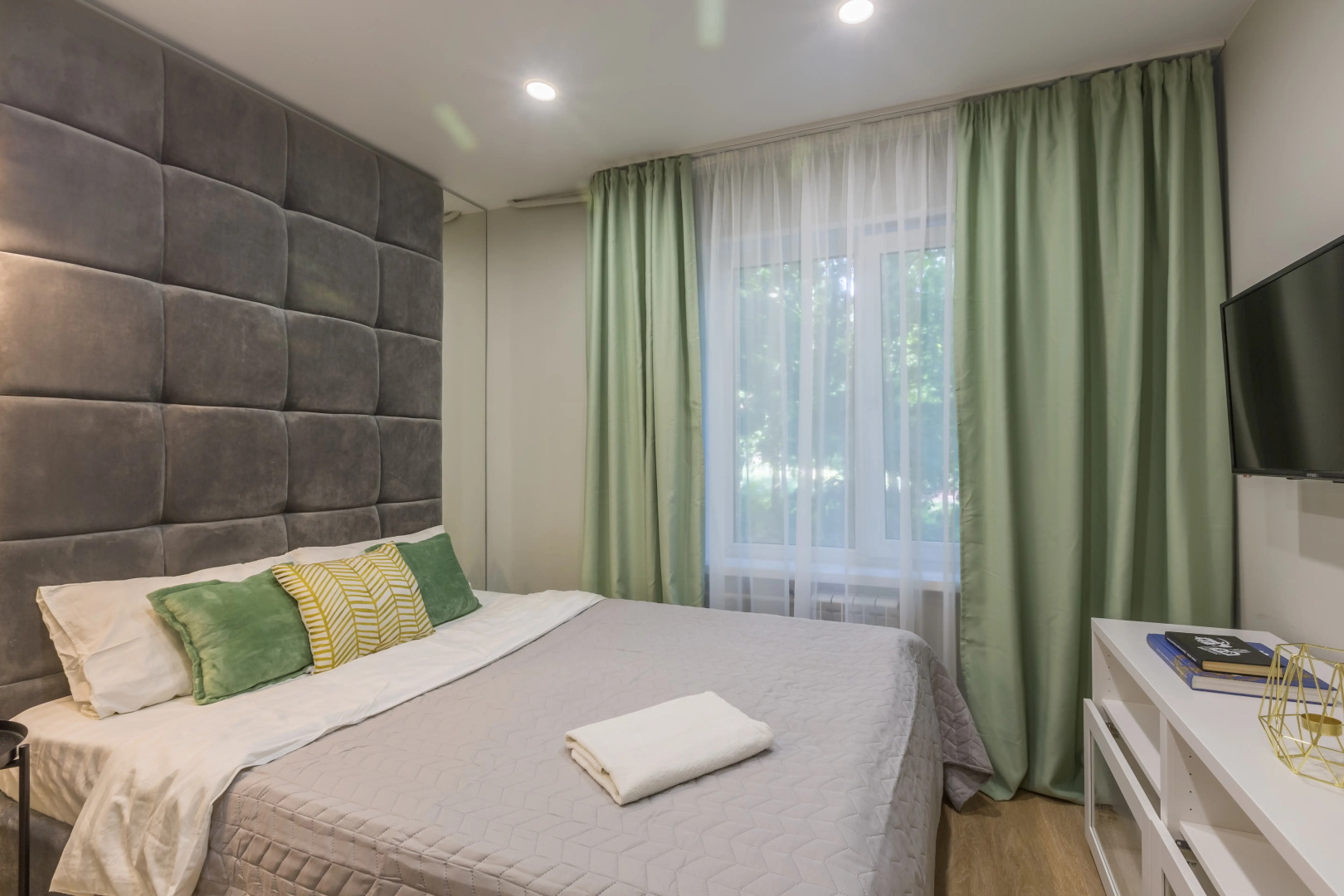 Апартаменты Нефрит