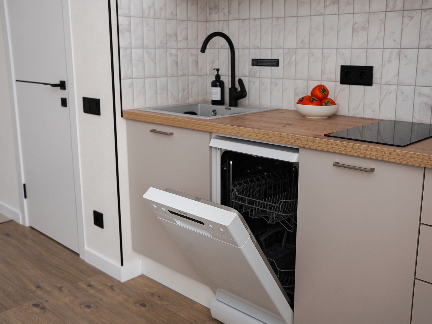 Квартира на Василия Клевцова 3