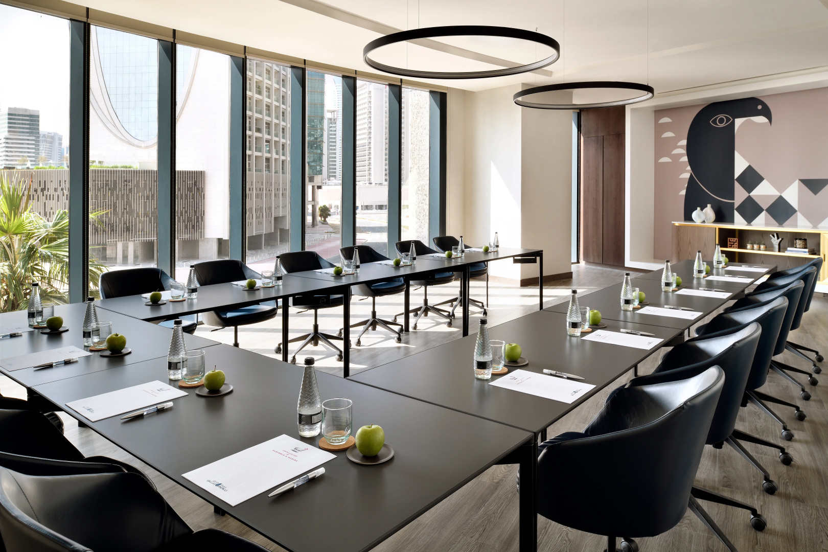 Отель Indigo Dubai Downtown by IHG