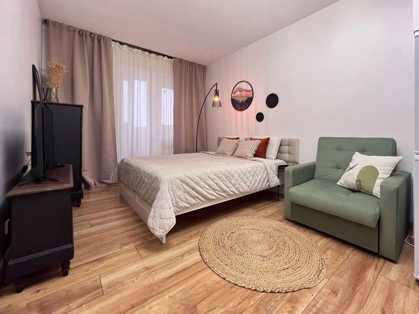 Апартаменты Granada Комфортная студия в ЖК Лондон Парк с шикарным видом на город